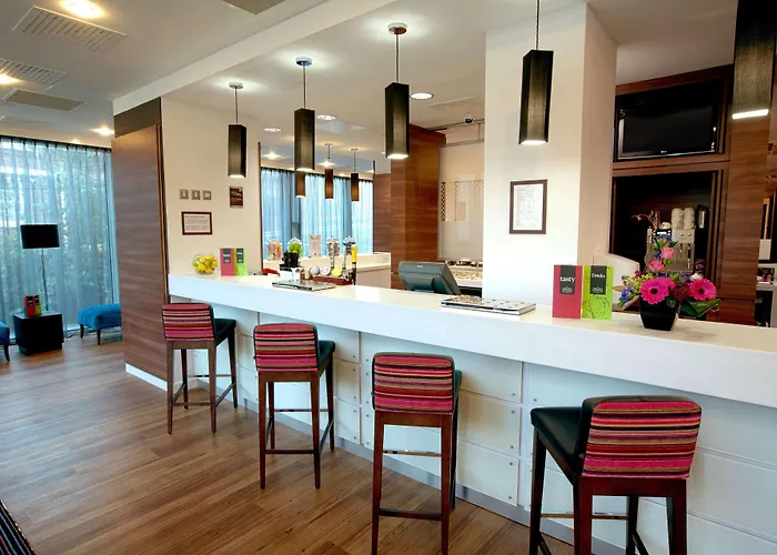 فندق هامبتون باي هيلتون