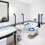 Hampton By Hilton מלון