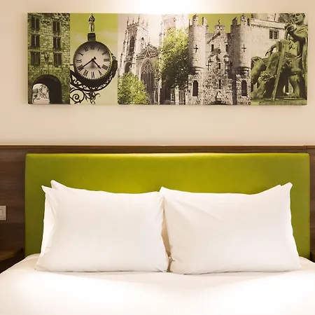 Hampton By Hilton 3* York
