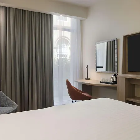 Hampton By Hilton 3* York