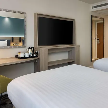 Hampton By Hilton Hotel