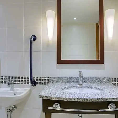 Hampton By Hilton Hotel