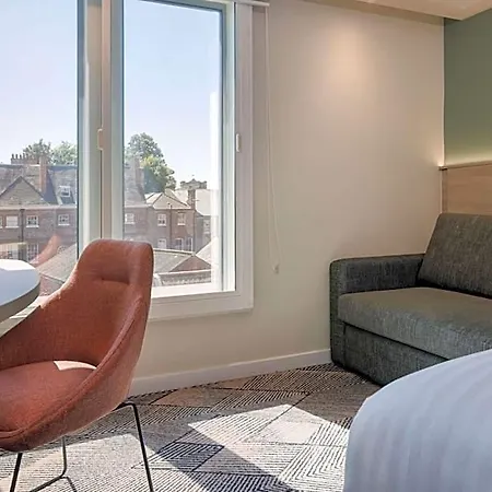 Hotel Hampton By Hilton 3*