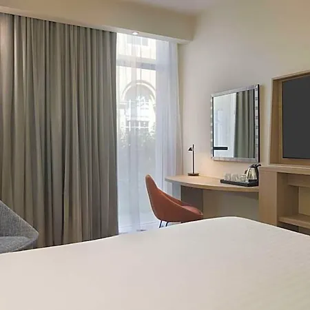 Hampton By Hilton