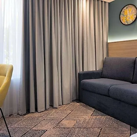 Hampton By Hilton 3*