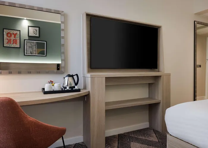 Hampton By Hilton Hotel