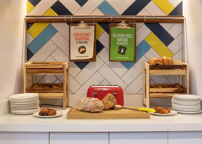 Hotel Hampton By Hilton 3*