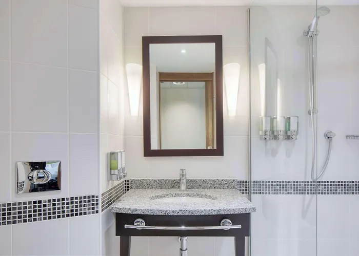 Hotel Hampton By Hilton 3*